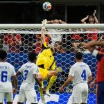 article image - Vozinha makes save